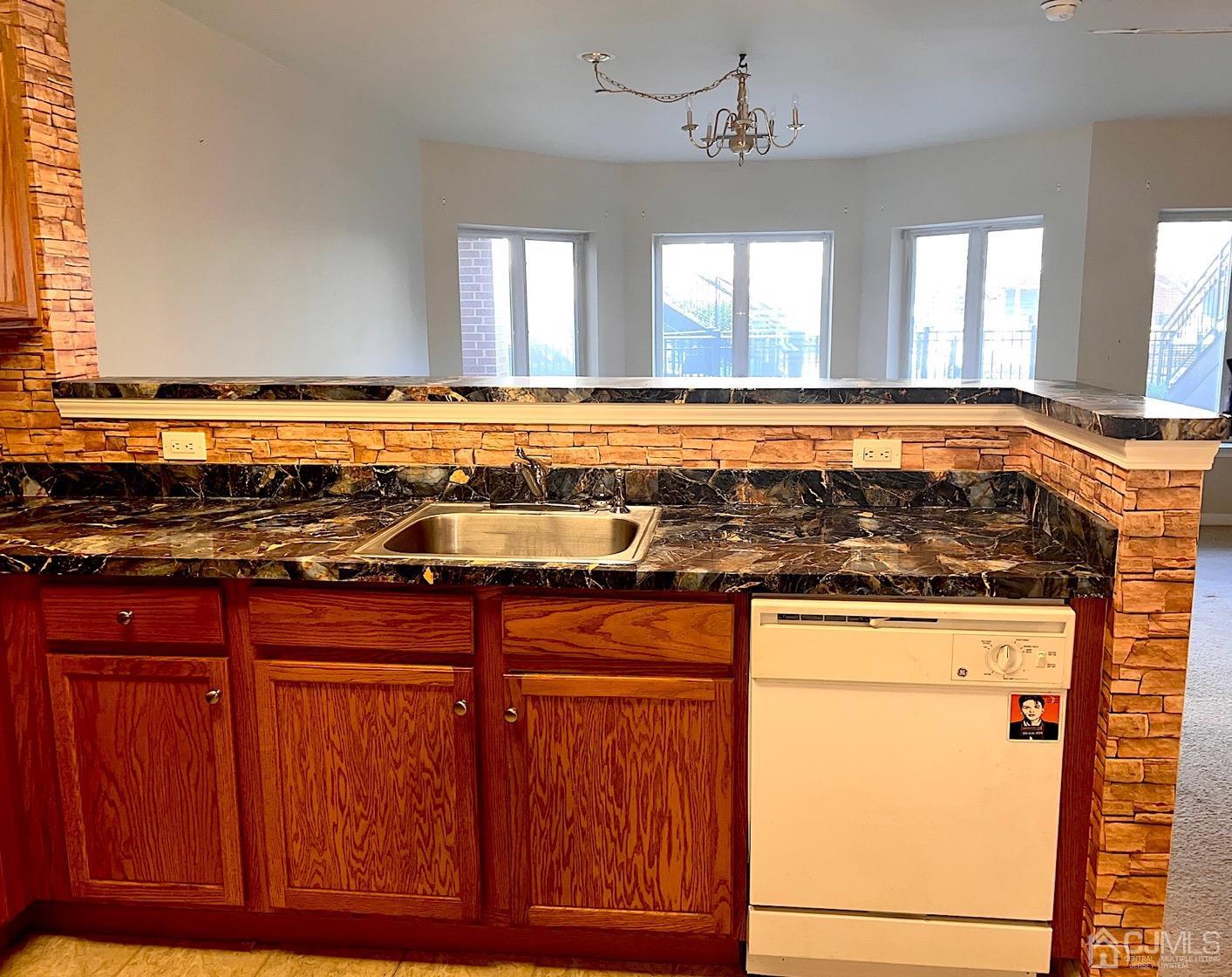 368 Rector Street, Unit 317 Perth Amboy, NJ 08861 - Photo 6 of 25 Kitchen area: With view to the Dining area.