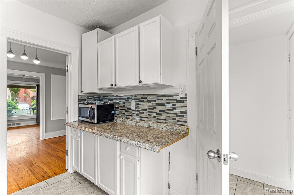 5002 Mead Street Dearborn, MI 48126 - Photo 8 of 26