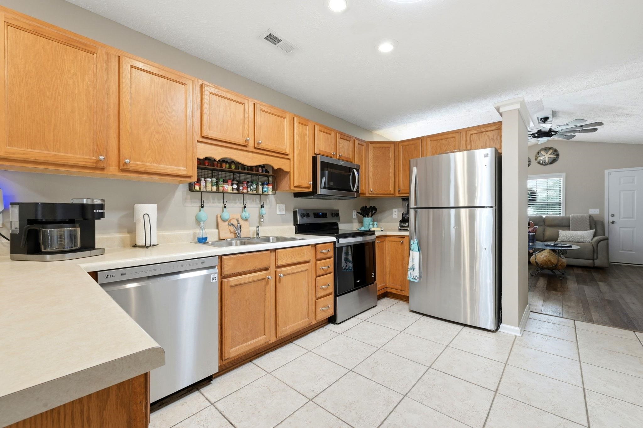 7996 Short Needle Court Murrells Inlet, SC 29576 - Photo 21 of 40