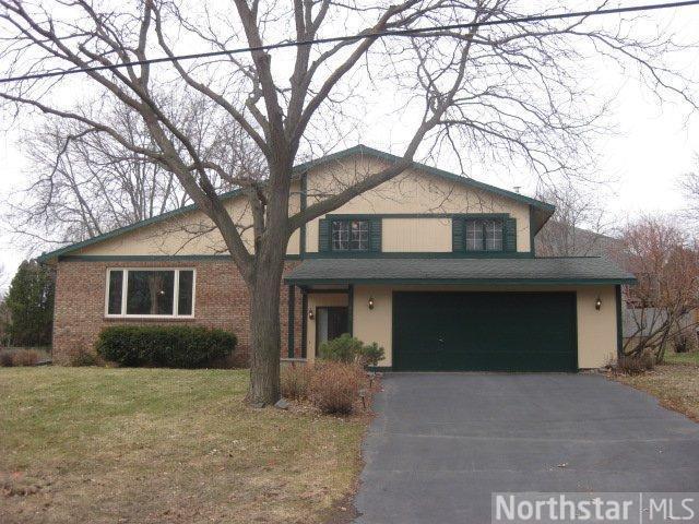 3415 Chandler Road Shoreview, MN 55126 - Photo 1 of 18 Gallery Image 1