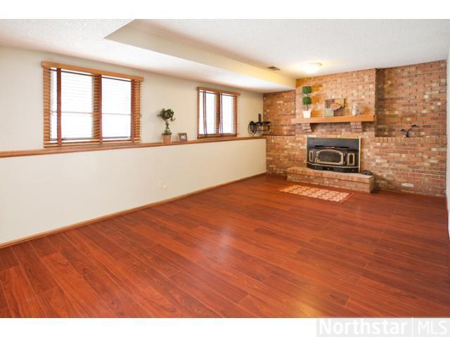 3415 Chandler Road Shoreview, MN 55126 - Photo 5 of 18 Gallery Image 5