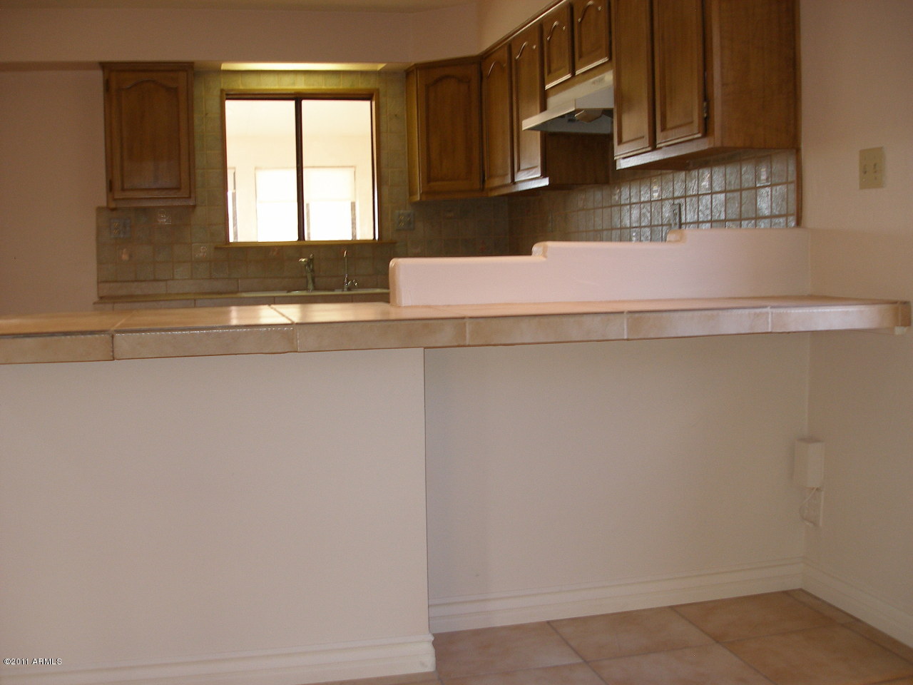 1336 North Hilton Road Apache Junction, AZ 85119 - Photo 7 of 22 Breakfast bar