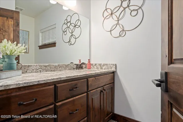 $670,000 | 8537 South 1000 West, Victor, ID 83455