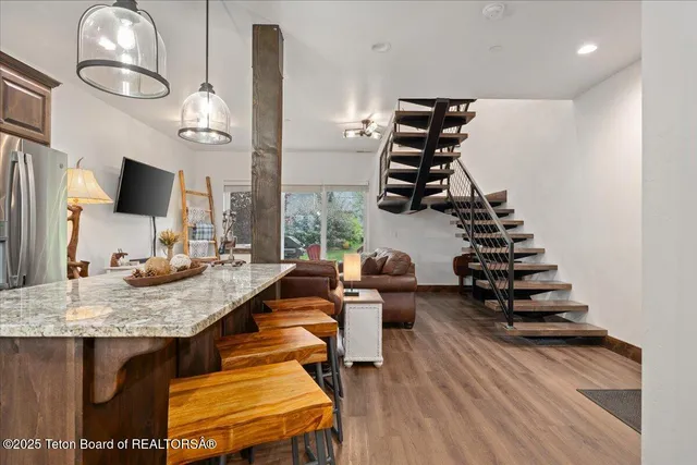 $670,000 | 8537 South 1000 West, Victor, ID 83455