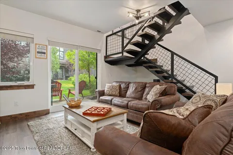 $670,000 | 8537 South 1000 West, Victor, ID 83455