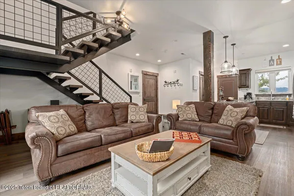 $670,000 | 8537 South 1000 West, Victor, ID 83455