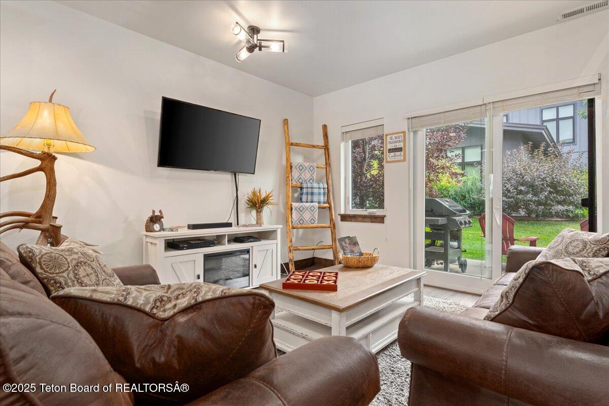 8537 South 1000 West Victor, ID 83455 - Photo 10 of 23 10-8537 S 1000 W-10