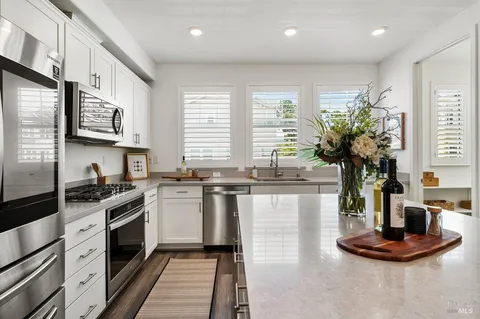 $950,000 | 13 Idro Way, Novato, CA 94945