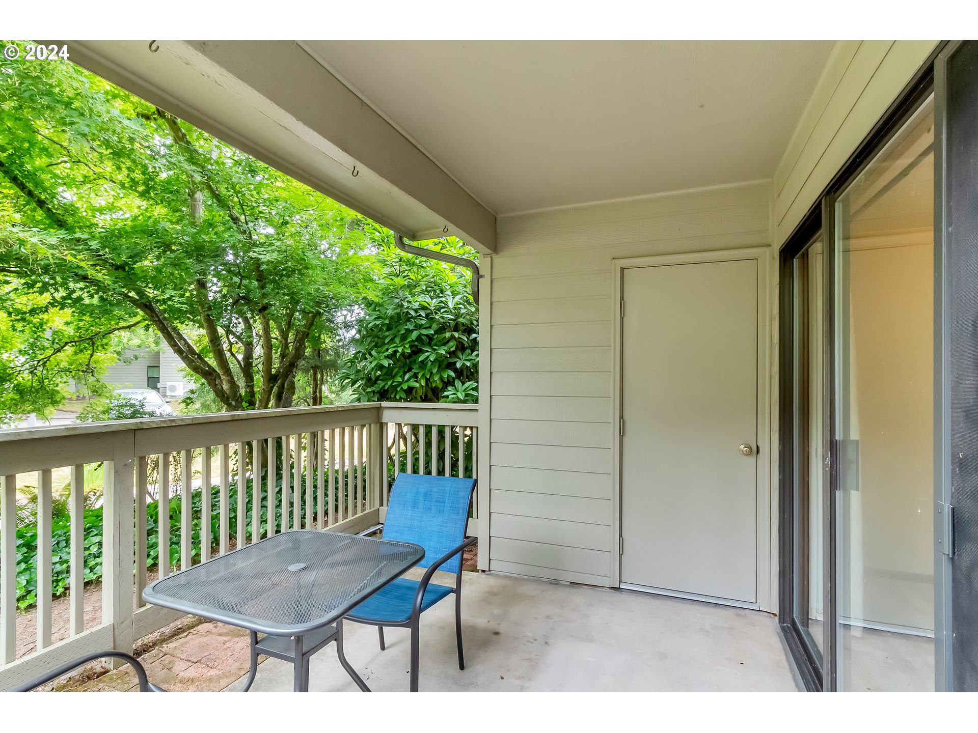 2051 Lake Isle Terrace Eugene, OR 97401 - Photo 22 of 36 a view of a balcony with furniture