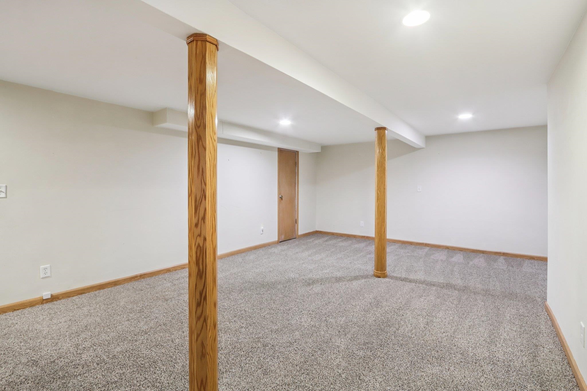 1008 Eric Lane Waunakee, WI 53597 - Photo 24 of 35