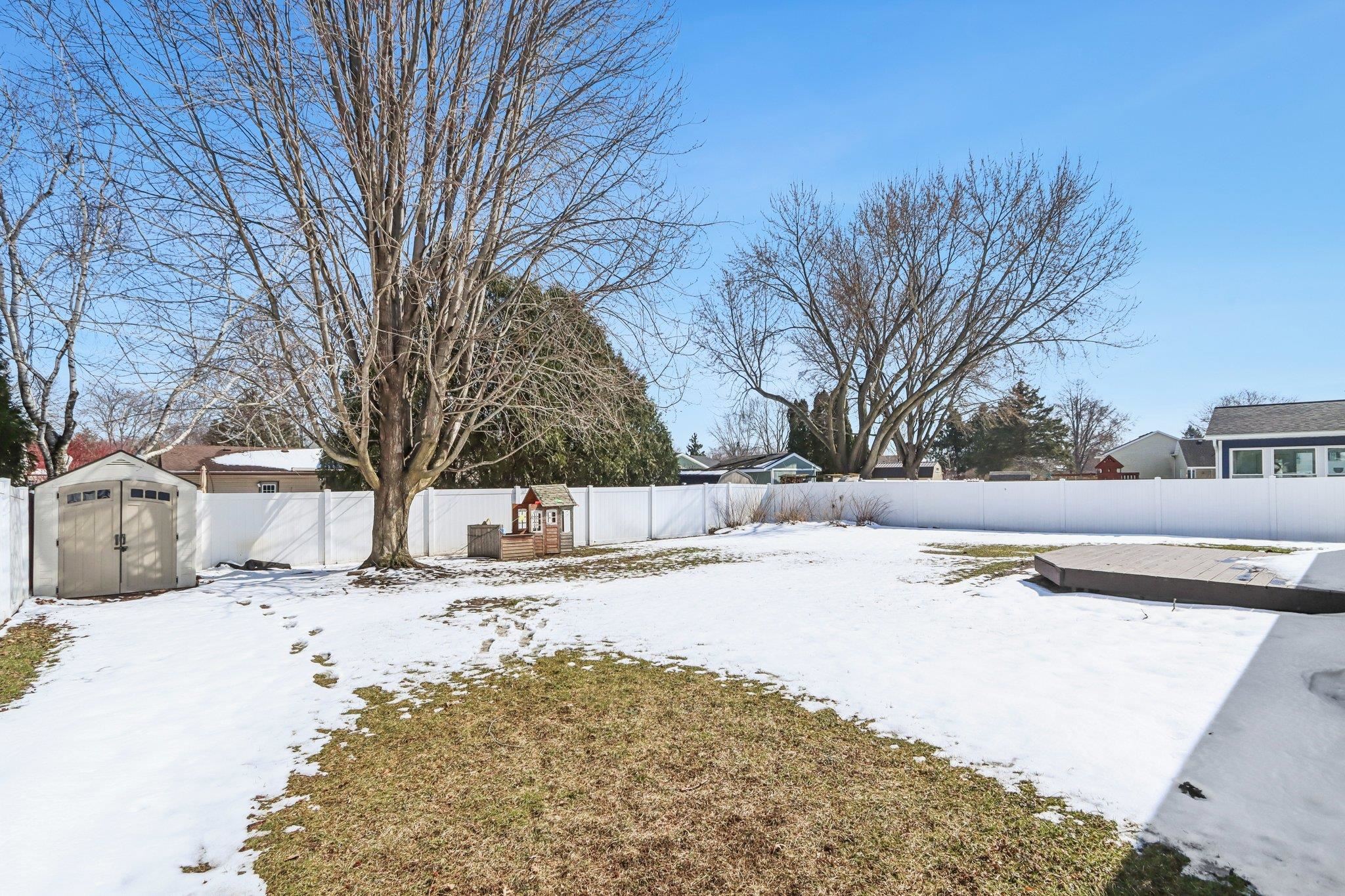 1008 Eric Lane Waunakee, WI 53597 - Photo 30 of 39