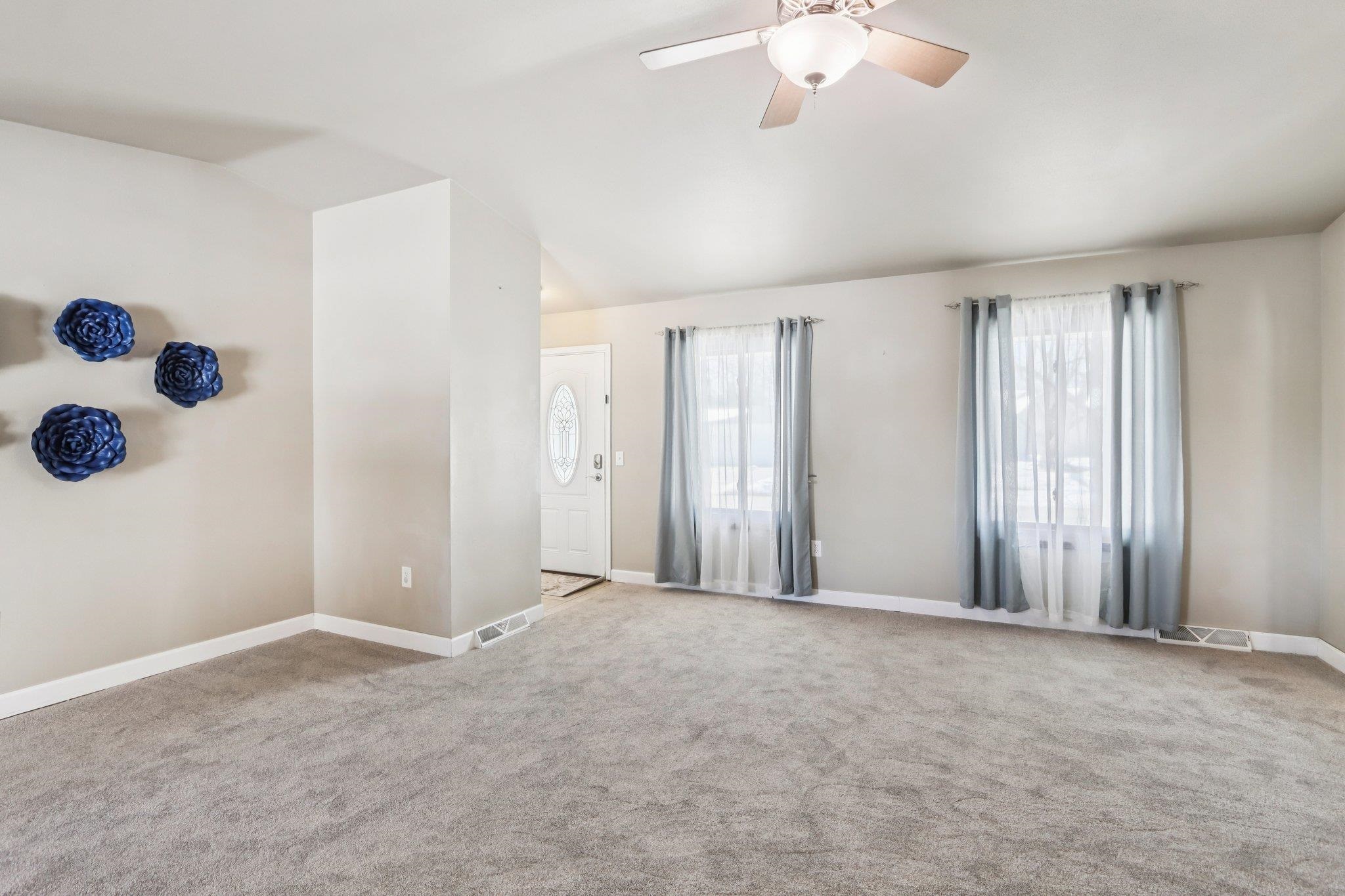 1008 Eric Lane Waunakee, WI 53597 - Photo 5 of 35