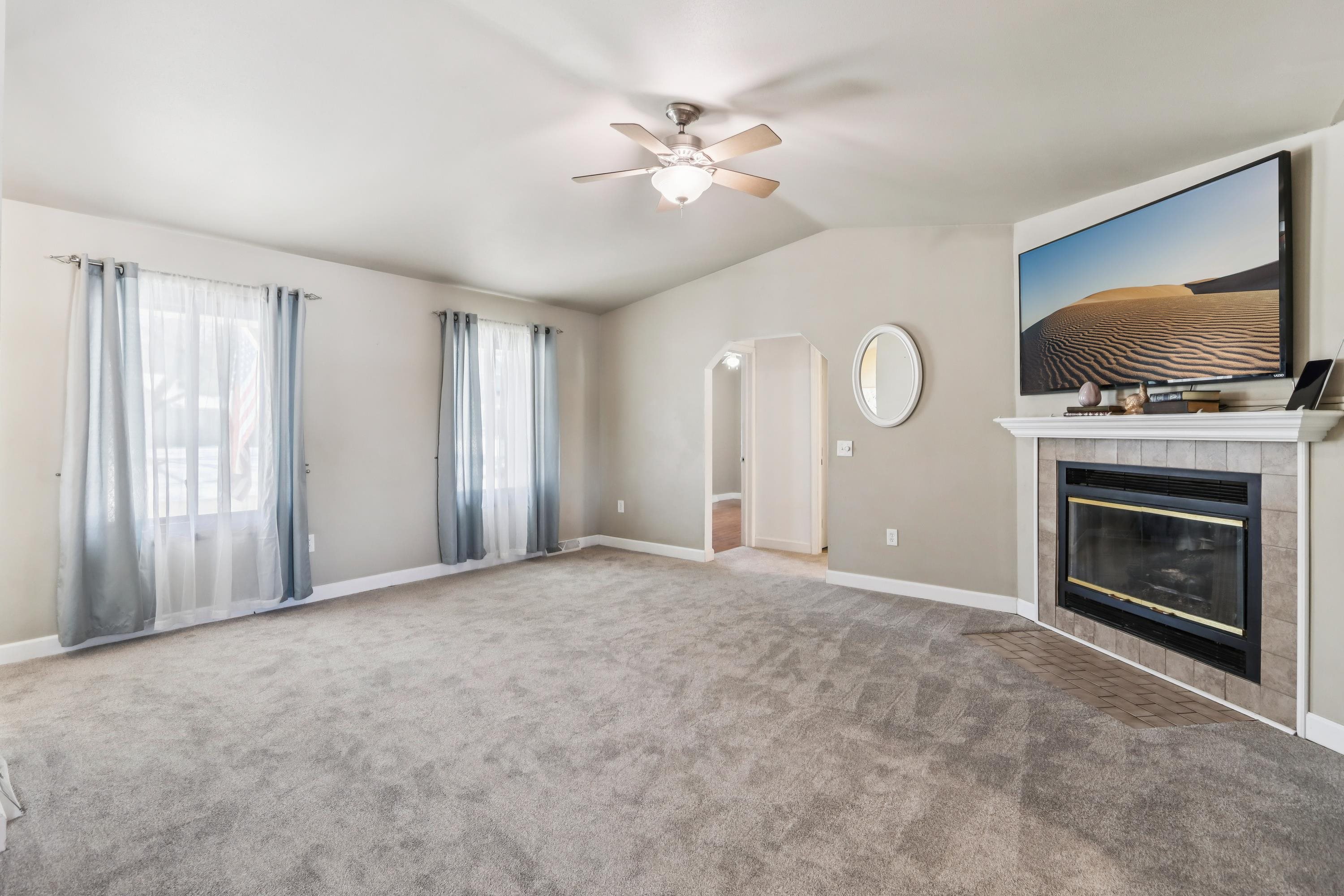 1008 Eric Lane Waunakee, WI 53597 - Photo 5 of 39