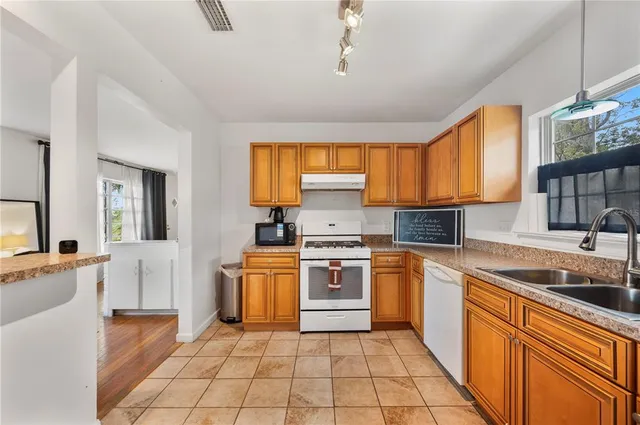 $385,000 | 620 East Park Street, Lakeland, FL 33803