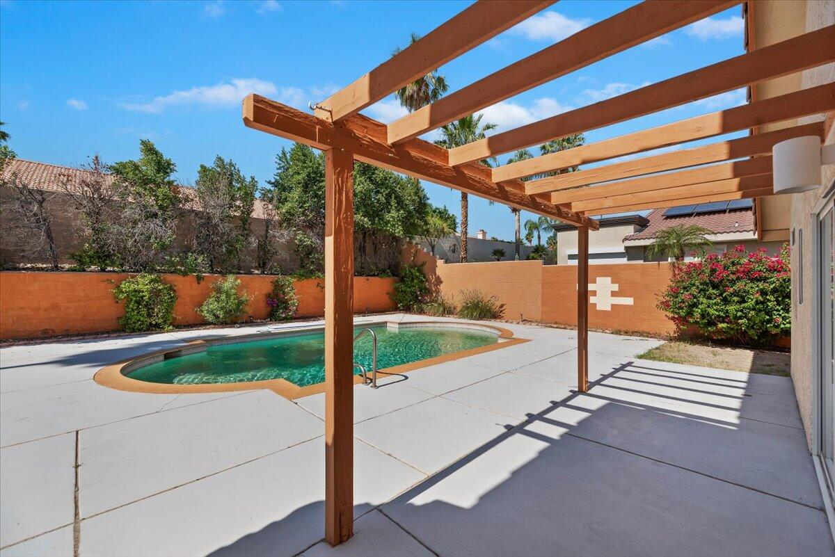 68635 Panorama Road Cathedral City, CA 92234 - Photo 50 of 58 46-Patio