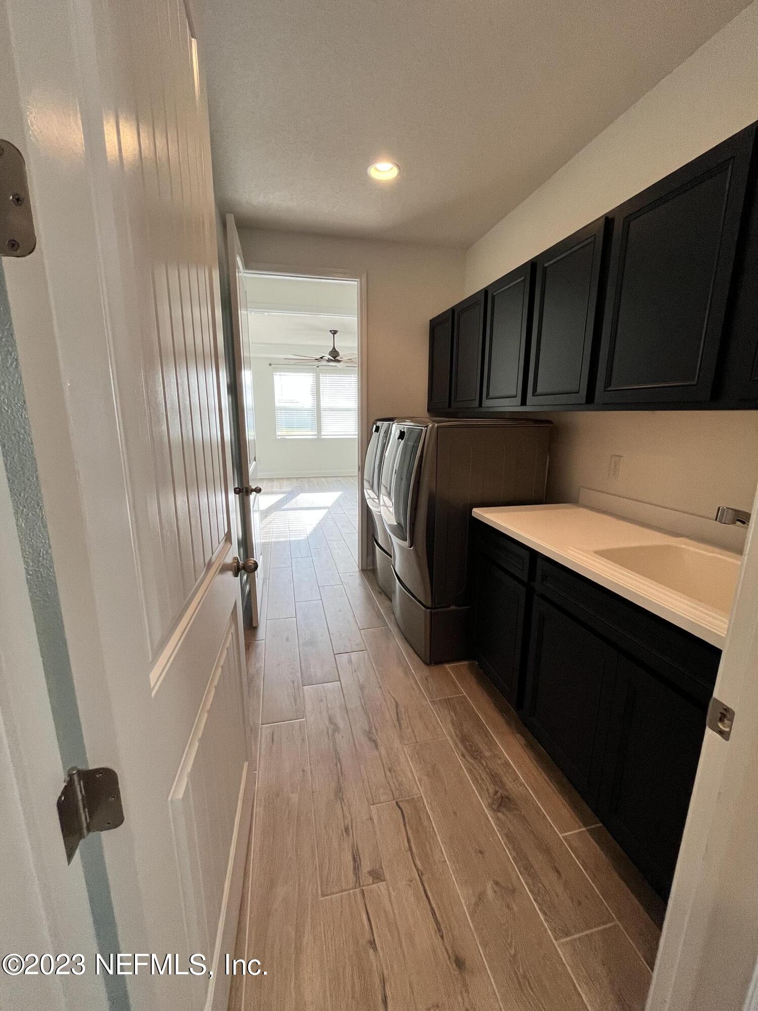 855 Flach Drive St. Johns, FL 32259 - Photo 10 of 23 Laundry Room