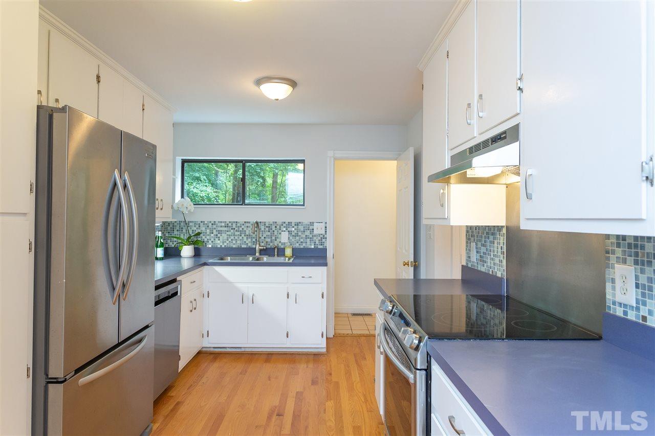109 Spring Valley Road Carrboro, NC 27510 - Photo 5 of 30 Gallery Image 5
