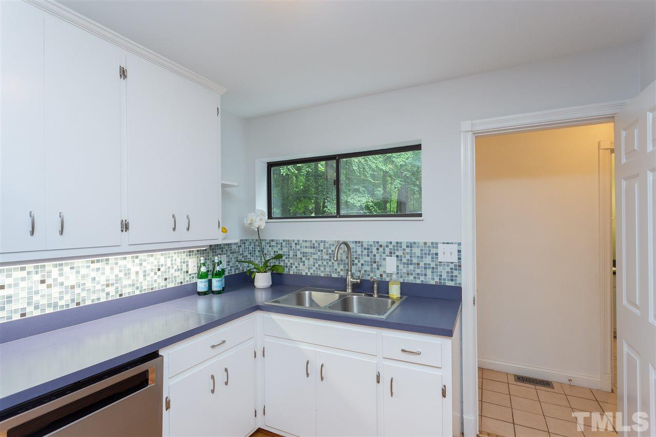 109 Spring Valley Road Carrboro, NC 27510 - Photo 7 of 30 Gallery Image 7