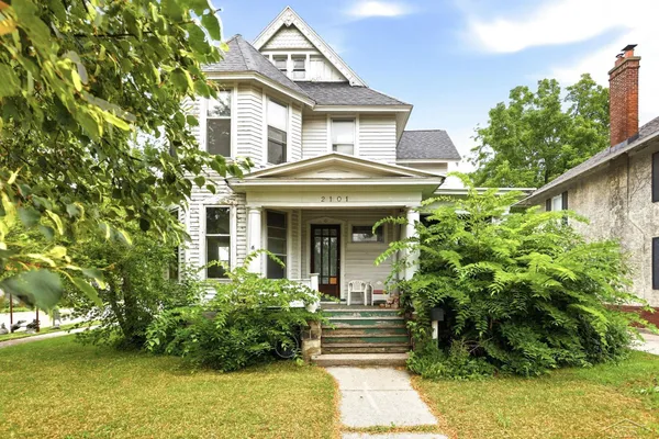 $93,500 | 2101 5th Street, Bay City, MI 48708