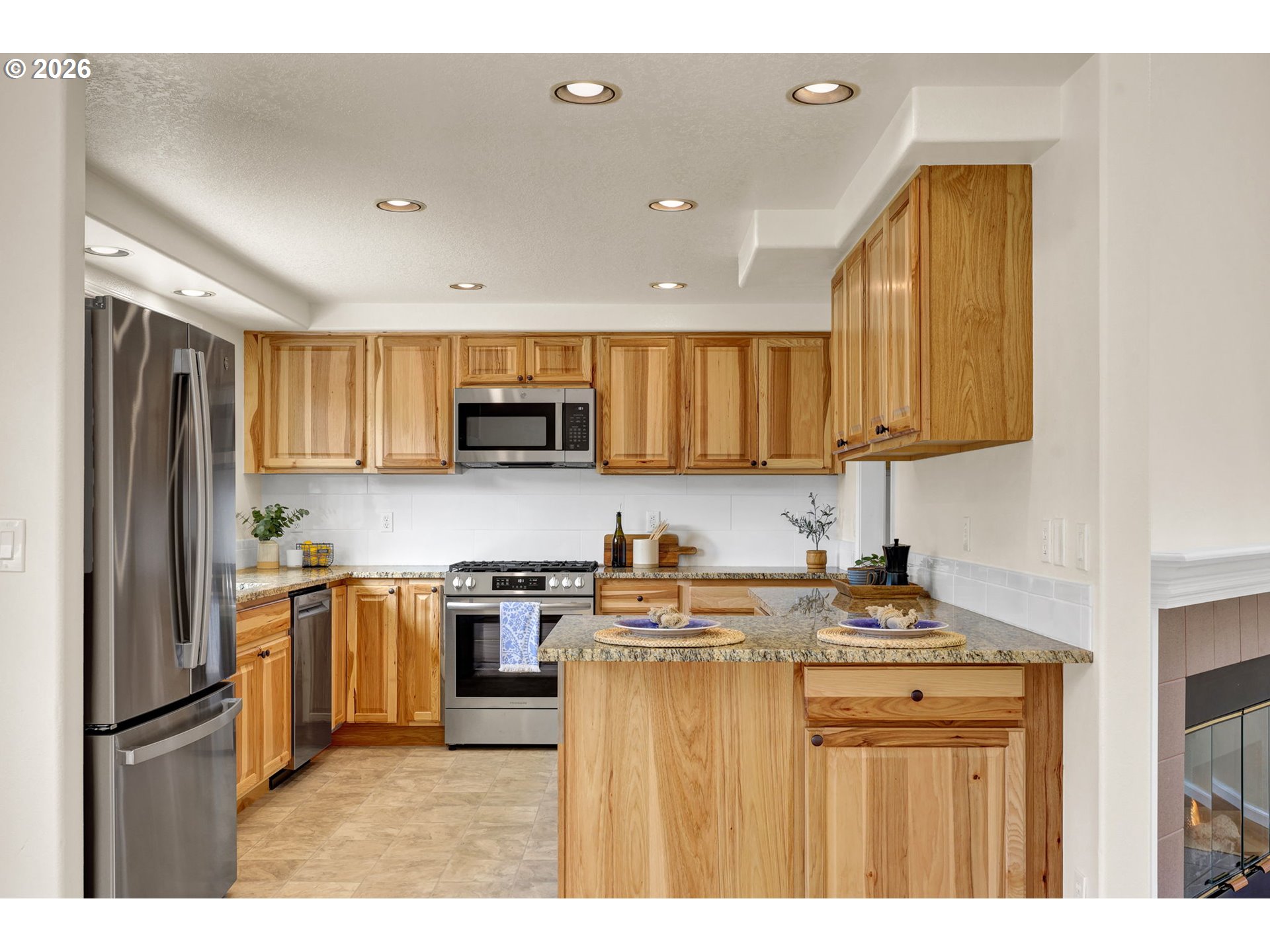2954 Brett Loop Eugene, OR 97404 - Photo 10 of 46