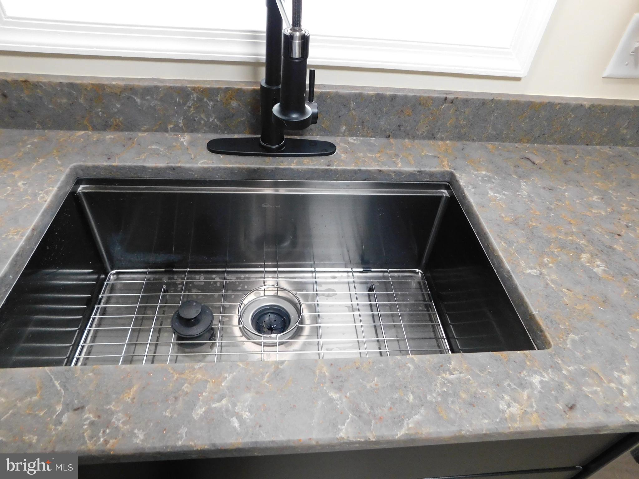 233 Hartly Road Hartly, DE 19953 - Photo 11 of 70 a close view of stove