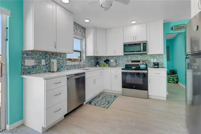 $3,900 | 2567 Cay Cove, Matlacha, FL 33993