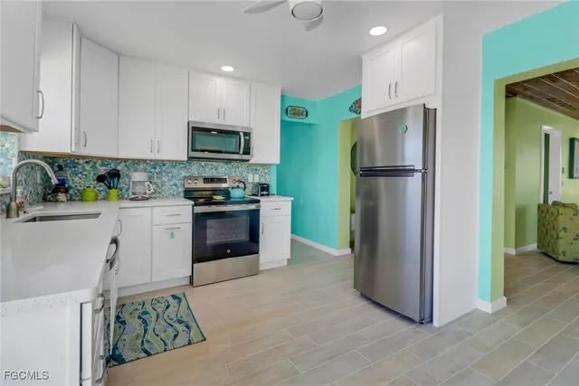 $3,900 | 2567 Cay Cove, Matlacha, FL 33993