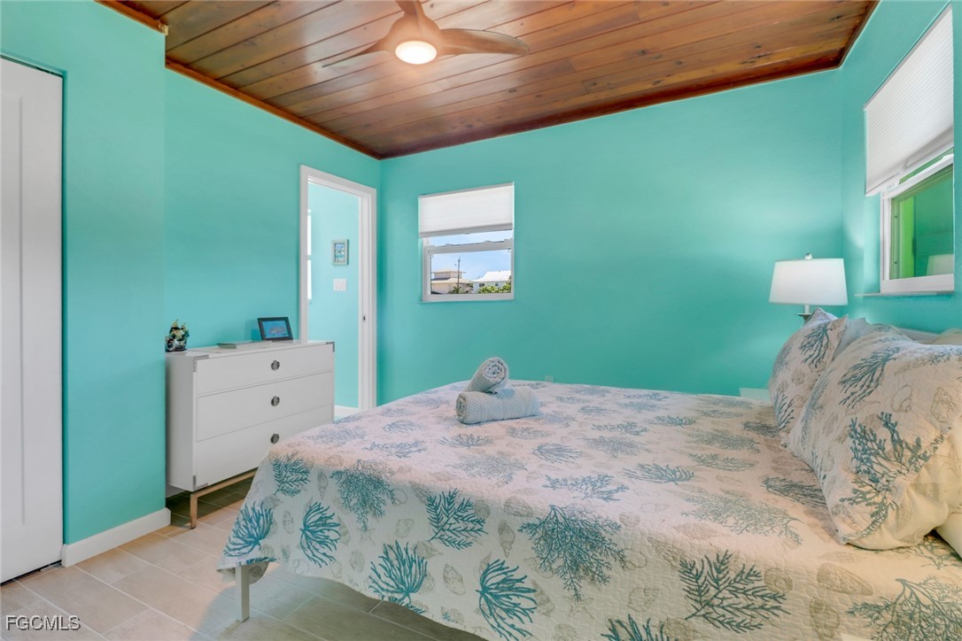 2567 Cay Cove Matlacha, FL 33993 - Photo 24 of 26