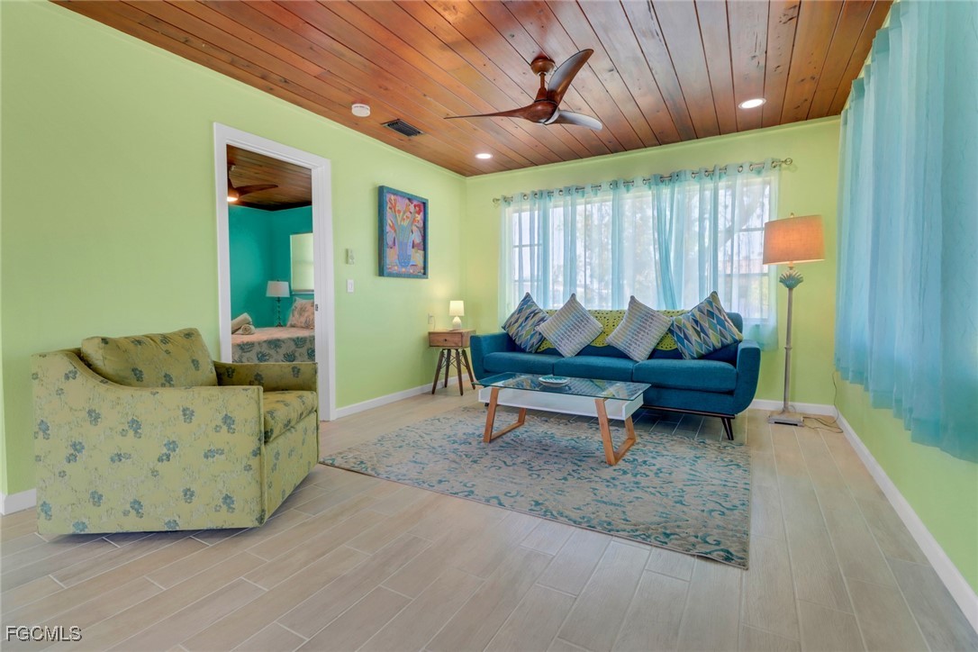 2567 Cay Cove Matlacha, FL 33993 - Photo 10 of 26