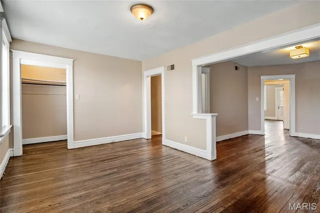 $325,000 | 5007 Goethe Avenue, St. Louis, MO 63109