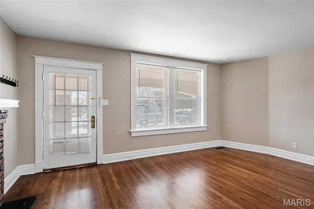 $325,000 | 5007 Goethe Avenue, St. Louis, MO 63109