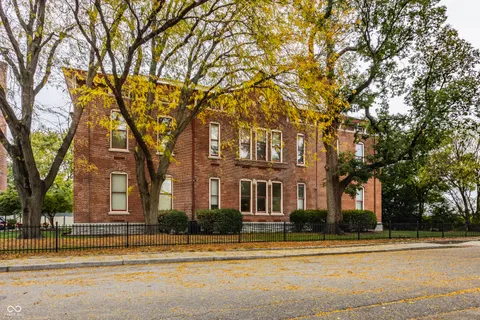 $279,000 | 927 Noble Street, Unit 12, Indianapolis, IN 46203