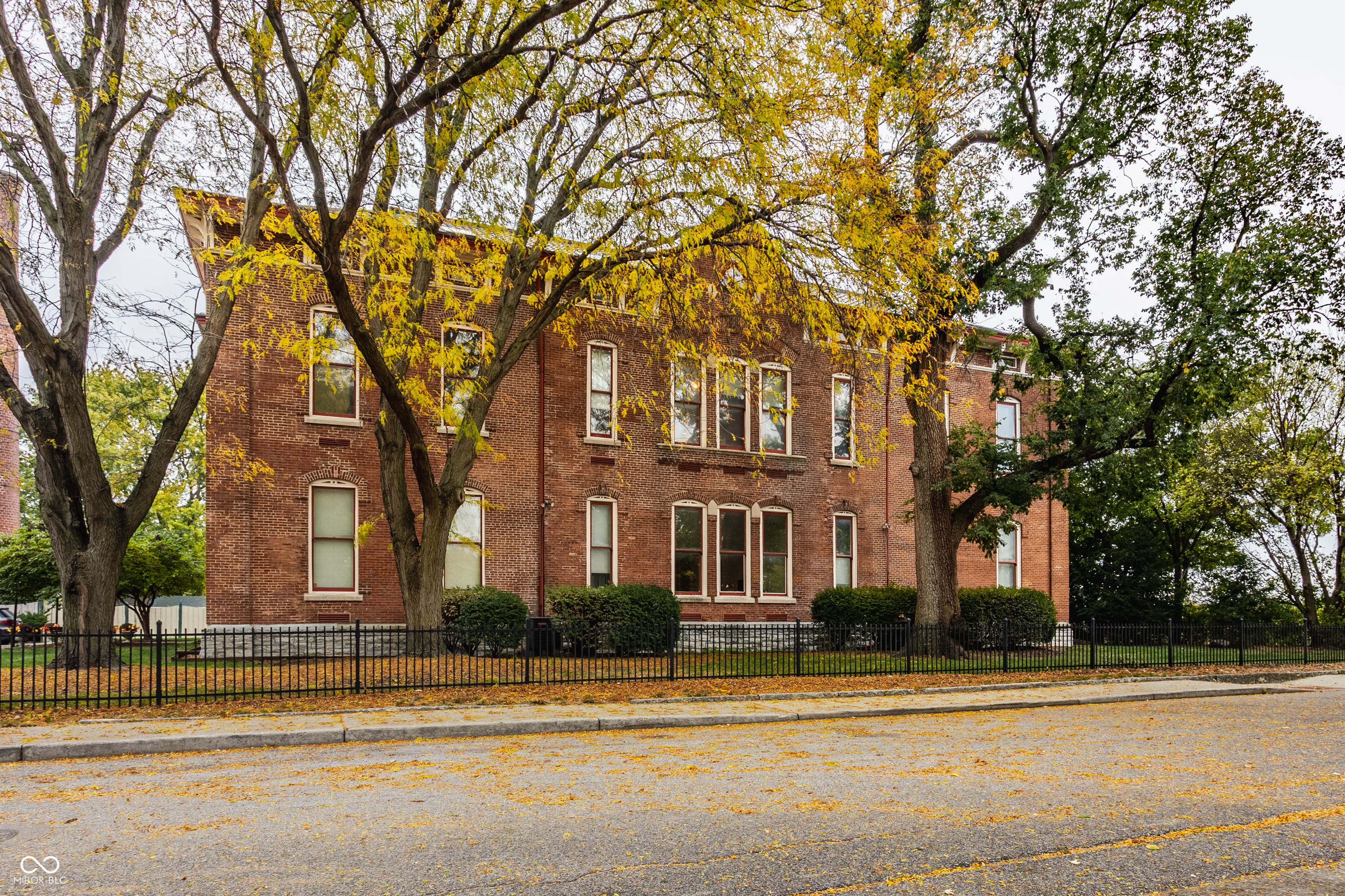 927 Noble Street, Unit 12 Indianapolis, IN 46203 - Photo 11 of 28