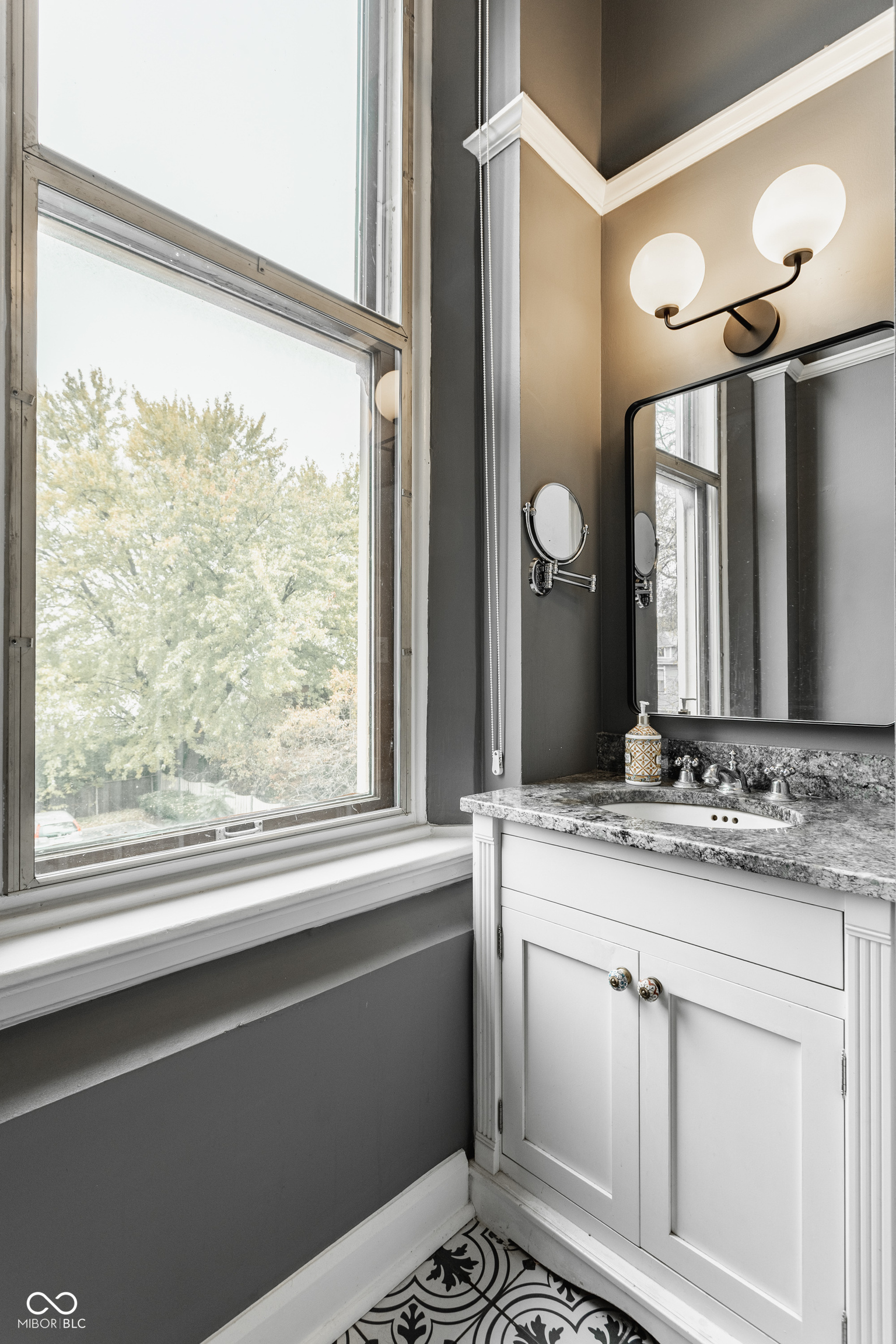 927 Noble Street, Unit 12 Indianapolis, IN 46203 - Photo 22 of 28