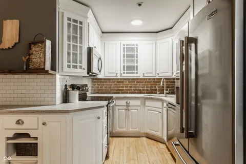 $279,000 | 927 Noble Street, Unit 12, Indianapolis, IN 46203