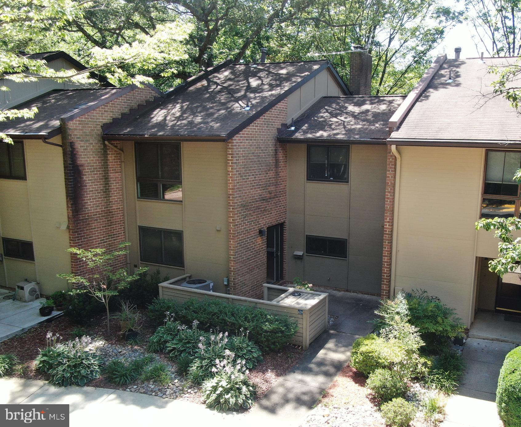 11629 Hunters Green Court Reston, VA 20191 - Photo 1 of 50 Welcome Home!