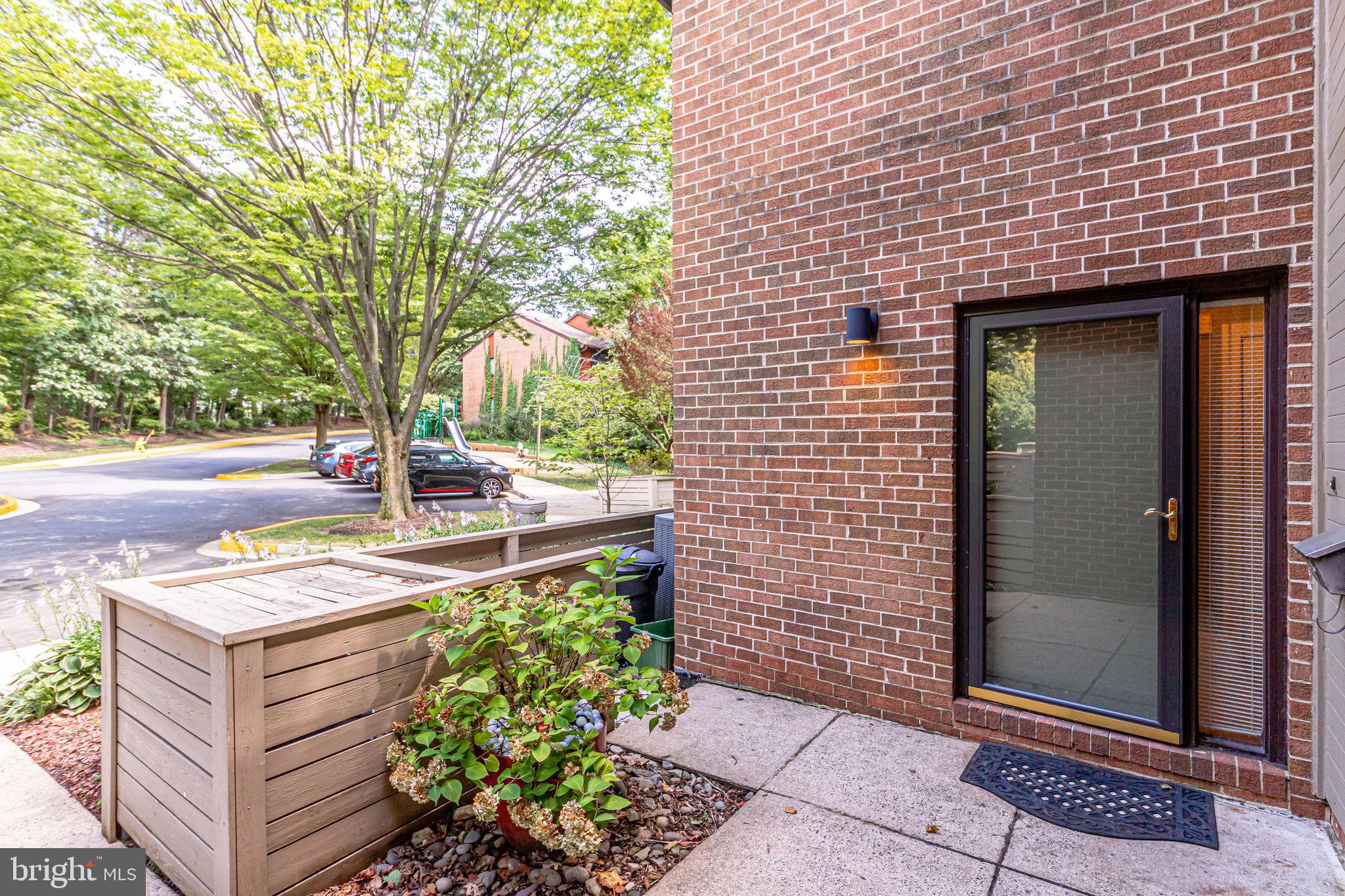 11629 Hunters Green Court Reston, VA 20191 - Photo 2 of 50 Front Porch