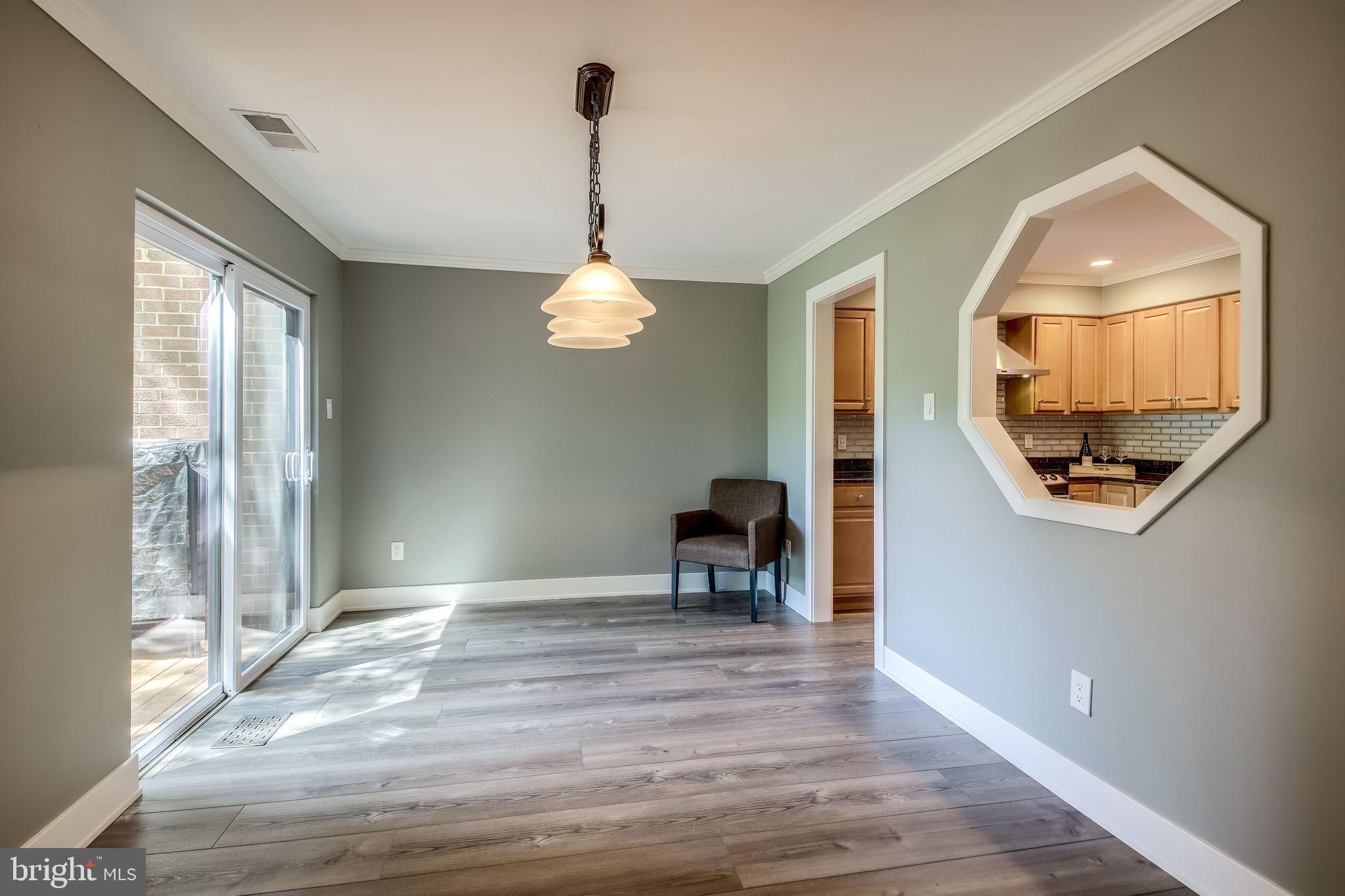 11629 Hunters Green Court Reston, VA 20191 - Photo 16 of 50 Dining Room
