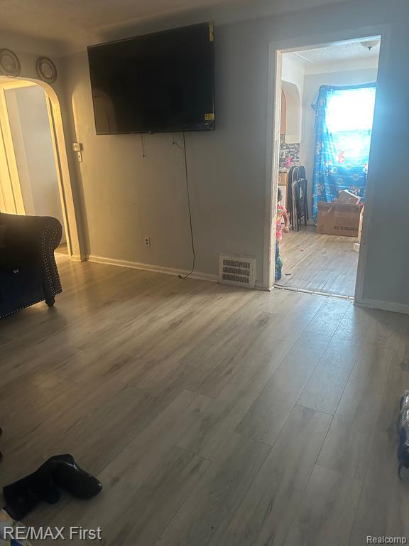 8220 Burt Road Detroit, MI 48228 - Photo 3 of 5