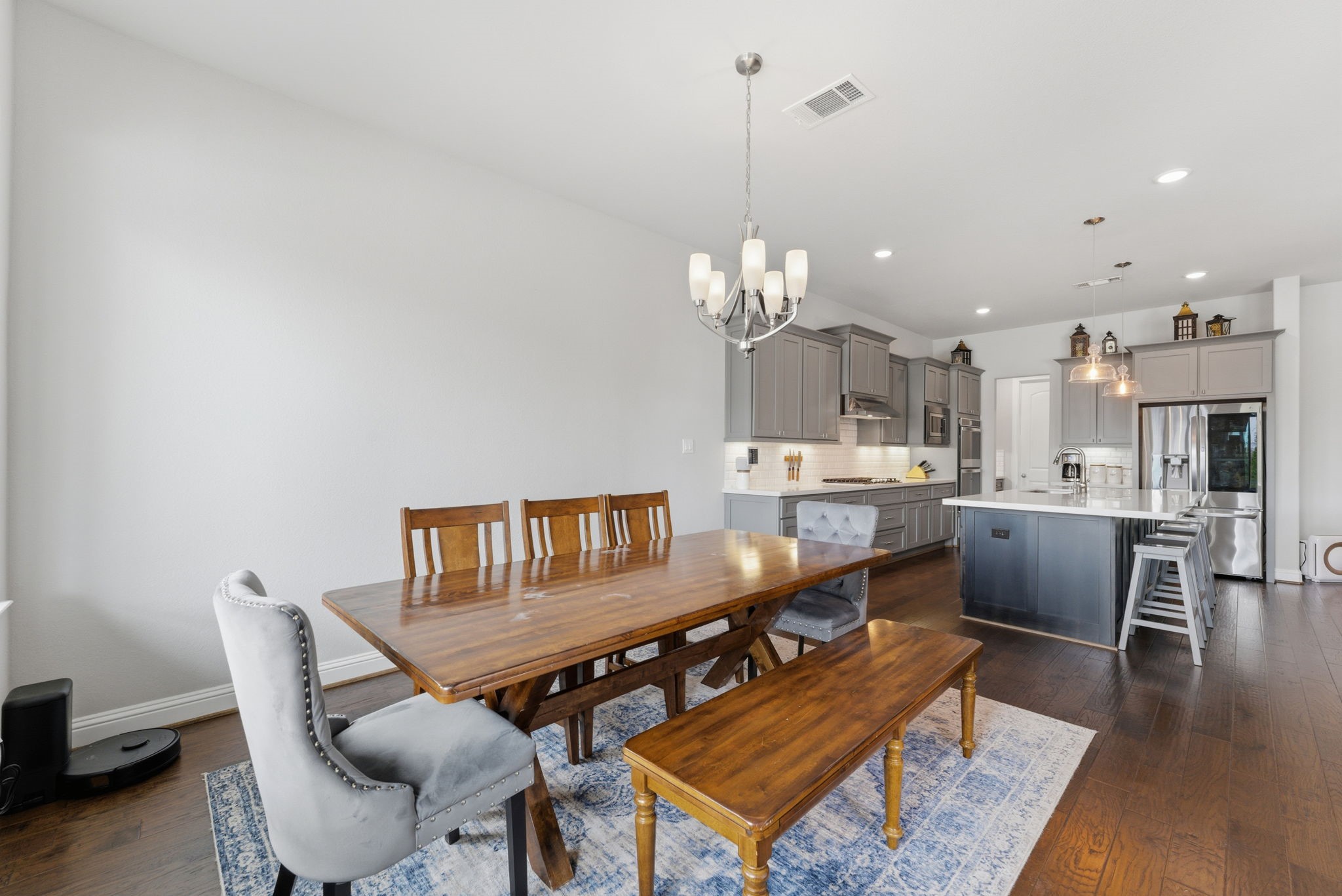 28117 Woodland Bend Way Spring, TX 77386 - Photo 20 of 48 Tons of lighting pouring in from windows.