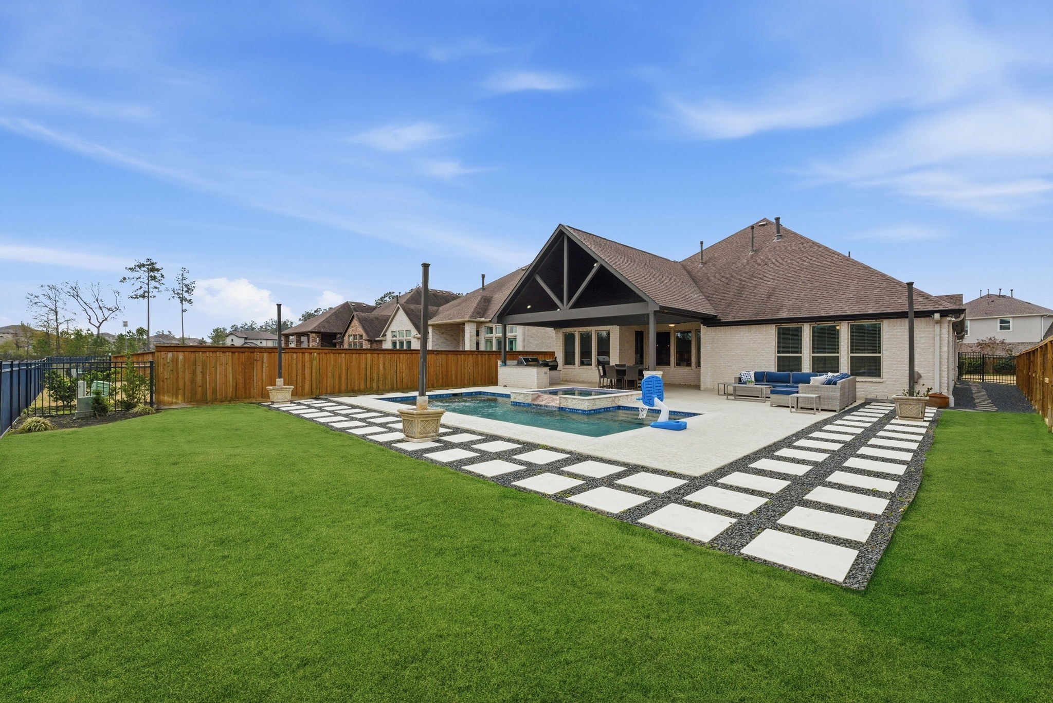 28117 Woodland Bend Way Spring, TX 77386 - Photo 36 of 48 Expansive backyard ready for you to make it your own.