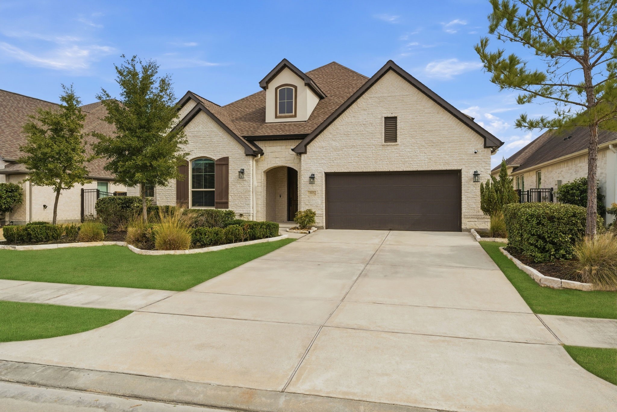 28117 Woodland Bend Way Spring, TX 77386 - Photo 4 of 48 4 bed, 3 bath home ready for you to make it yours!