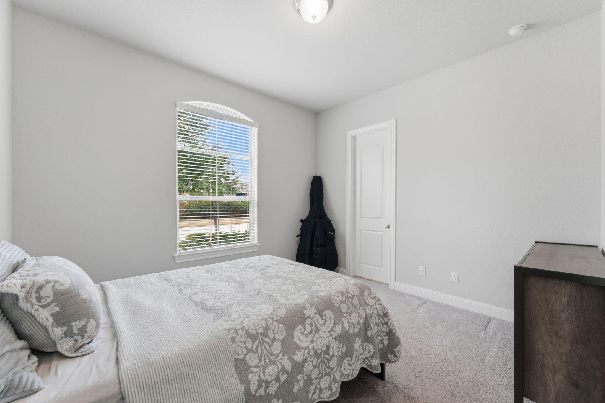 28117 Woodland Bend Way Spring, TX 77386 - Photo 7 of 48 Front secondary bedroom with walk-in closet.