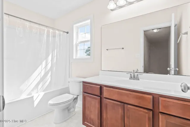 $345,000 | 182 Moonstone Court, Jacksonville, NC 28546