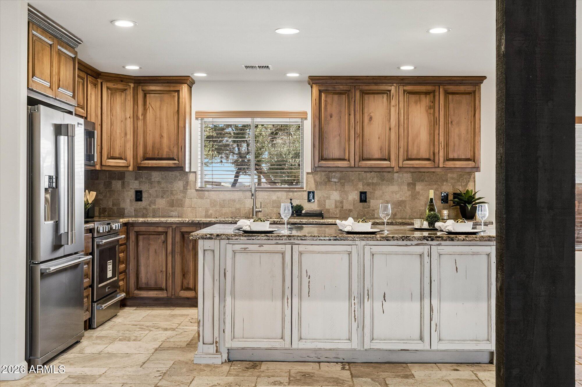 1440 West Irvine Road Phoenix, AZ 85086 - Photo 15 of 57 Kitchen