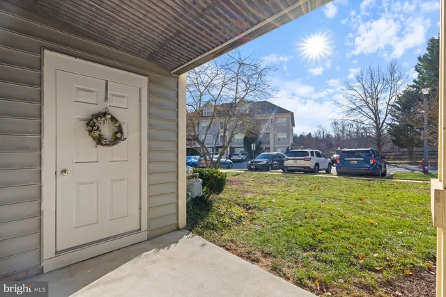 $1,975 | 8901 Stone Creek Place, Unit T3, Pikesville, MD 21208