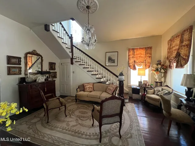 $225,000 | 113 South Doctor Martin Luther King Street, Natchez, MS 39120