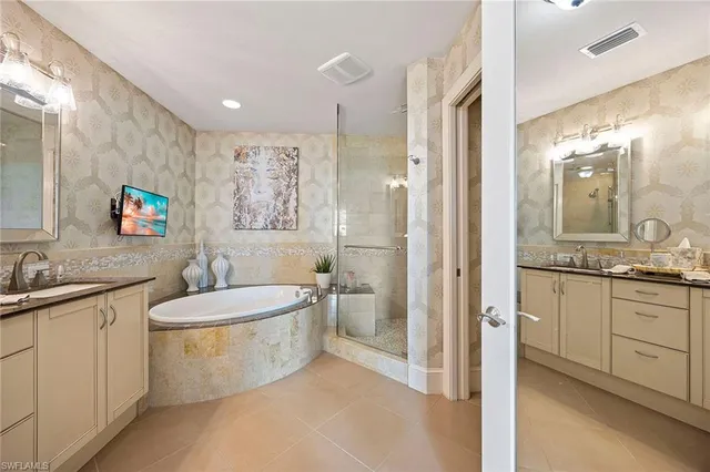 $1,169,000 | 9115 Strada Place, Unit 5414, Naples, FL 34108