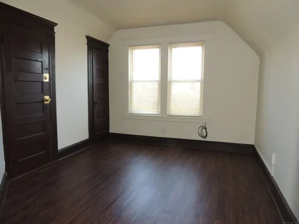 $1,400 | 125 Wilson Street, Bridgeport, CT 06605