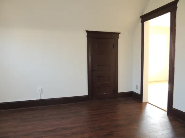 $1,400 | 125 Wilson Street, Bridgeport, CT 06605
